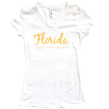Load image into Gallery viewer, Florida looks good on me T-shirt